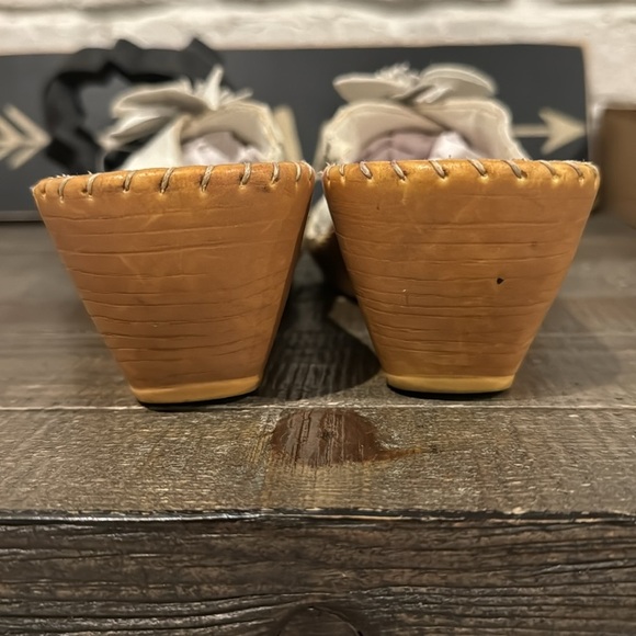 Mariella flower sandals - Picture 3 of 6